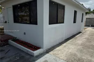 2462 Johnson St, Hollywood, FL 33020 - Photo 4