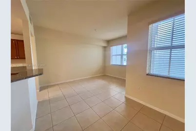 11501 NW 89th St #215, Doral, FL 33178 - Photo 4