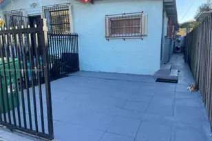 1832 SW 3rd St, Miami, FL 33135 - Photo 2