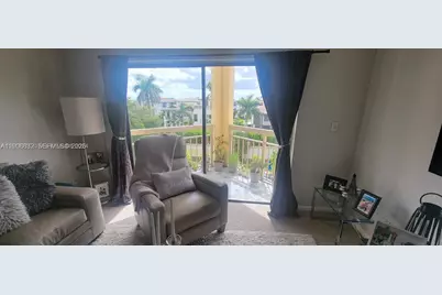 8290 Lake Dr #426, Doral, FL 33166 - Photo 2