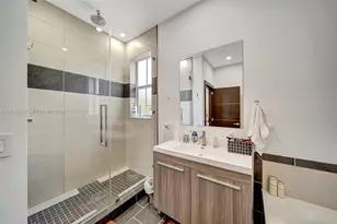10867 NW 76th Ln, Doral, FL 33178 - Photo 42