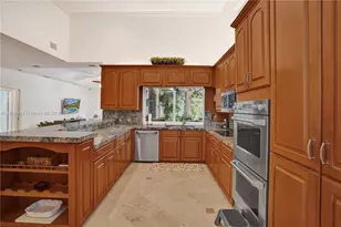 21190 Sweetwater Ln N, Boca Raton, FL 33428 - Photo 10