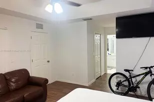 3740 NE 10th Ave, Naples, FL 34120 - Photo 8