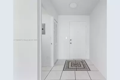 2642 Collins Ave #307, Miami Beach, FL 33140 - Photo 10
