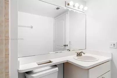2642 Collins Ave #307, Miami Beach, FL 33140 - Photo 22