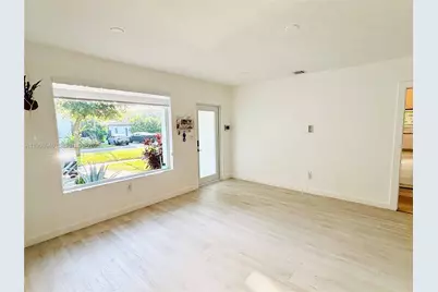 330 NE 88th St, El Portal, FL 33138 - Photo 6