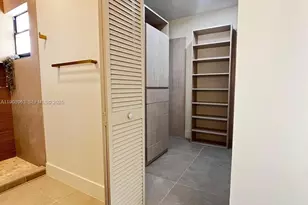 6243 NW 171st St, Hialeah, FL 33015 - Photo 16