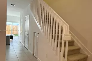 2894 SE 26th Ter, Homestead, FL 33035 - Photo 8