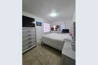 1301 Kasim St, Opa-Locka, FL 33054 - Photo 10