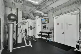 444 NE 30th St, Miami, FL 33137 - Photo 40