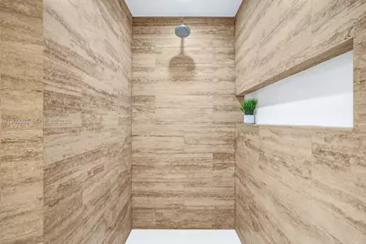 575 Hibiscus Ln, Miami, FL 33137 - Photo 38