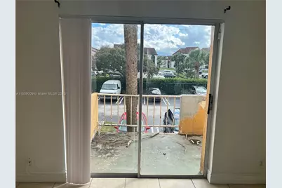 17911 NW 68th Ave #O210, Hialeah, FL 33015 - Photo 4