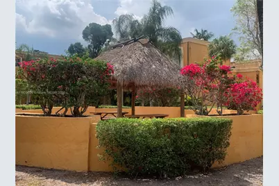 17911 NW 68th Ave #O210, Hialeah, FL 33015 - Photo 36