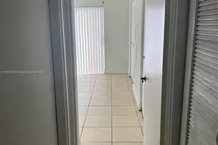 17911 NW 68th Ave, Hialeah, FL 33015 - Photo 22