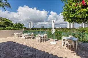 19900 E Country Club Dr, Aventura, FL 33180 - Photo 34