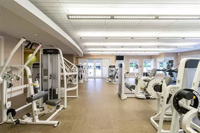 19900 E Country Club Dr #PH18, Aventura, FL 33180 - Photo 32