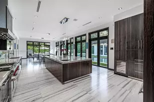 8961 SW 62nd Ct, Pinecrest, FL 33156 - Photo 10