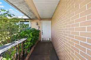 100 N Park Rd N, Royal Palm Beach, FL 33411 - Photo 32