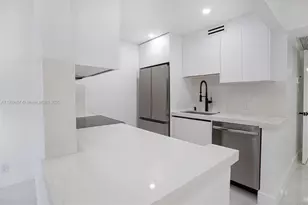 13250 SW 7th Ct, Pembroke Pines, FL 33027 - Photo 6