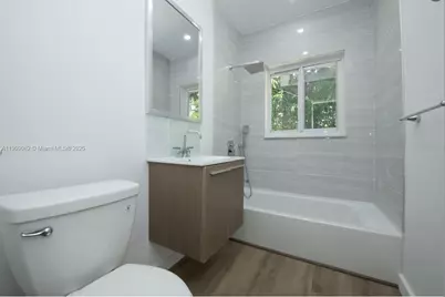 1499 NE 152nd St, North Miami Beach, FL 33162 - Photo 14