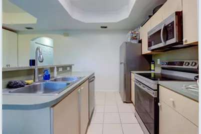 4942 Windward Way #1306, Dania Beach, FL 33312 - Photo 8
