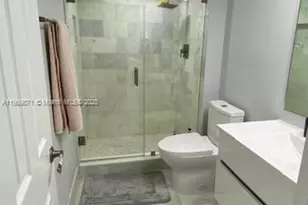 1100 St Charles Pl, Pembroke Pines, FL 33026 - Photo 12