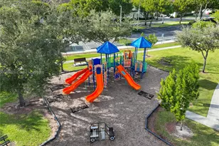 2221 SE 26th Ln, Homestead, FL 33035 - Photo 54