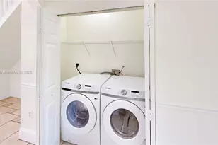 2221 SE 26th Ln, Homestead, FL 33035 - Photo 14