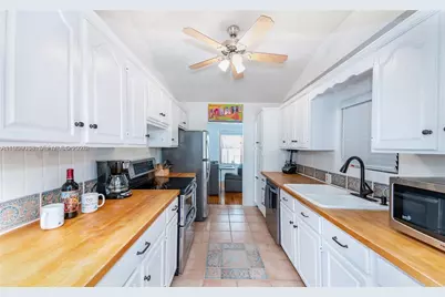 2379 Overbrook St, Coconut Grove, FL 33133 - Photo 16