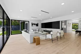 85 W Shore Dr W, Miami, FL 33133 - Photo 28