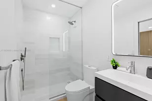 85 W Shore Dr W, Miami, FL 33133 - Photo 36