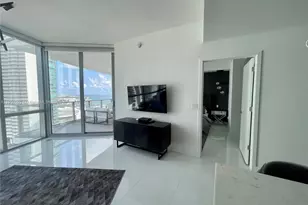 851 NE 1st Ave, Miami, FL 33132 - Photo 4