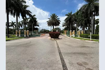 570 Saint Michelle Way, Margate, FL 33068 - Photo 10