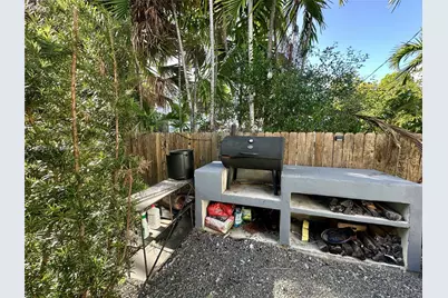 1135 101st St #3, Bay Harbor Islands, FL 33154 - Photo 20