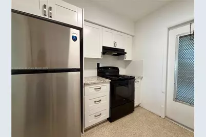 1135 101st St #3, Bay Harbor Islands, FL 33154 - Photo 8