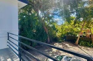 530 NE 71st St, Miami, FL 33138 - Photo 6