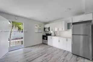 1630 NW 18th St, Miami, FL 33125 - Photo 2