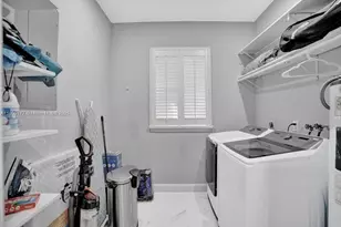 1109 SE 12th St, Deerfield Beach, FL 33441 - Photo 14