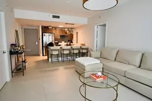 488 NE 18th St, Miami, FL 33132 - Photo 10