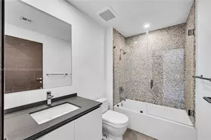 88 SW 7th St, Miami, FL 33130 - Photo 54