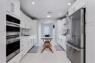 1616 S Bayshore Dr, Miami, FL 33133 - Photo 16