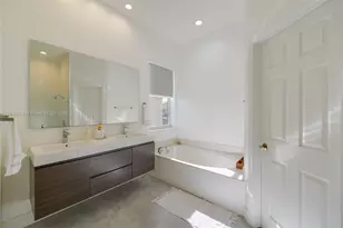 1868 Harbor View Cir, Weston, FL 33327 - Photo 26