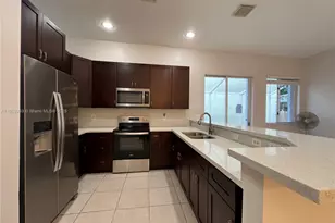 1975 NW 100th Way, Pembroke Pines, FL 33024 - Photo 8