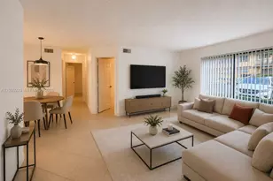 523 Trace Cir, Deerfield Beach, FL 33441 - Photo 1