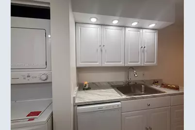 523 Trace Cir #105, Deerfield Beach, FL 33441 - Photo 8