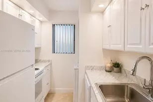 523 Trace Cir, Deerfield Beach, FL 33441 - Photo 4