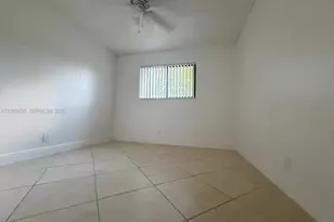 523 Trace Cir, Deerfield Beach, FL 33441 - Photo 16