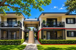 523 Trace Cir, Deerfield Beach, FL 33441 - Photo 2