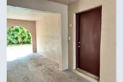1100 SE 4th Ave #10, Deerfield Beach, FL 33441 - Photo 4