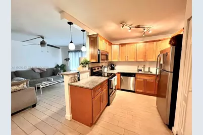1100 SE 4th Ave #10, Deerfield Beach, FL 33441 - Photo 6
